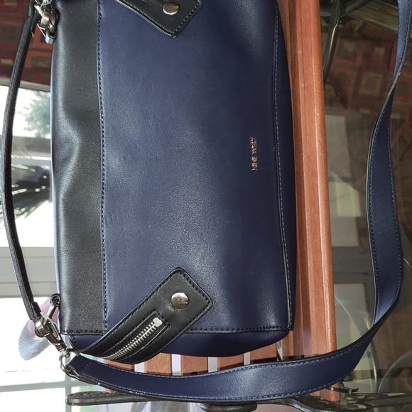 ๐ NEW NINE WEST ELENYA MULTI COLORBLOCK PATCHWORK BLUE & BLACK CROSSBODY BAG - Picture 6 of 16